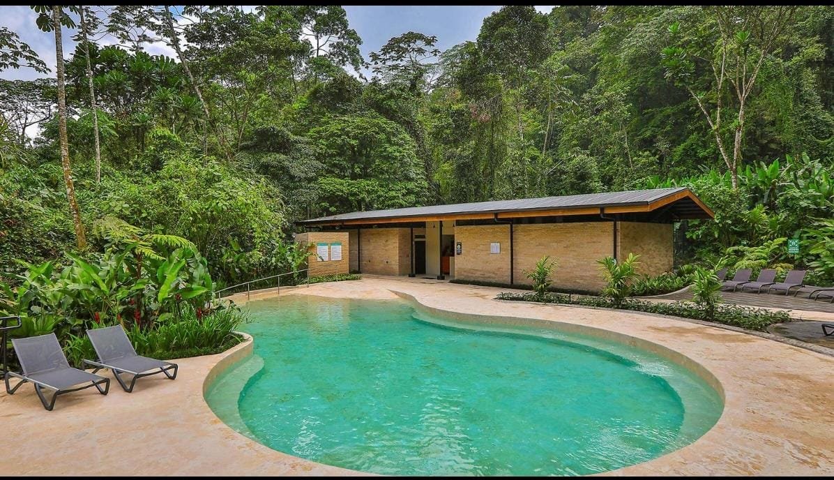 Termales Pura Vida — La Fortuna, San Carlos